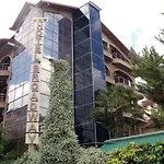 Broadway Boutique Hotel