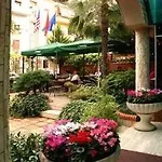 Broadway Boutique Hotel 4* Tirana