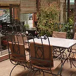 Broadway Boutique Hotel