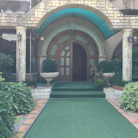 Broadway Boutique Hotel 4*